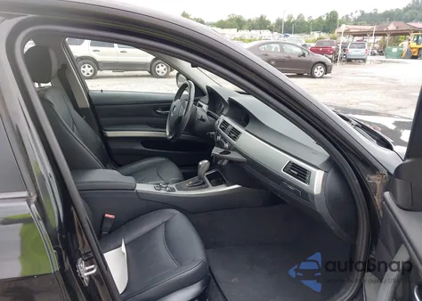 2011 BMW 328I z USA, uszkodzony, nr VIN WBAPH7G52BNN07776